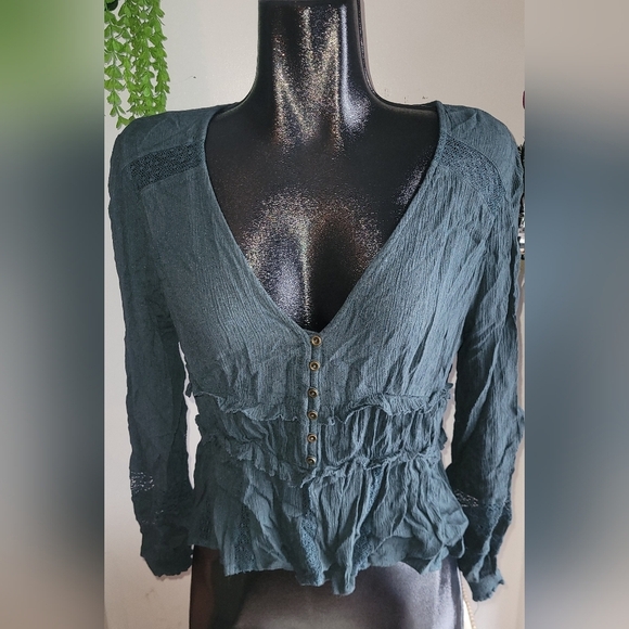 American Eagle Forest Green Cropped Long Sleeve Boho Top M - Picture 1 of 4